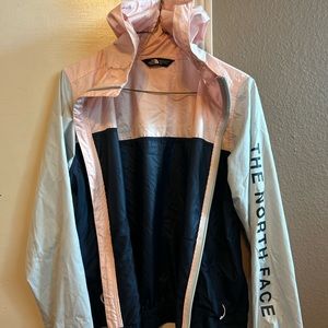 The North Face Women’s Zip up wind breaker jacket